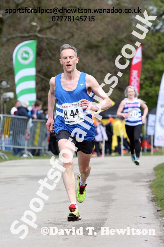 Senior mens English National 12 Stage Road Relay, 2016 English National 12 and 6 Stage Road Relays, Sutton Coldfield, Birmingham. Photo: David T. Hewitson/Sports for All Pics